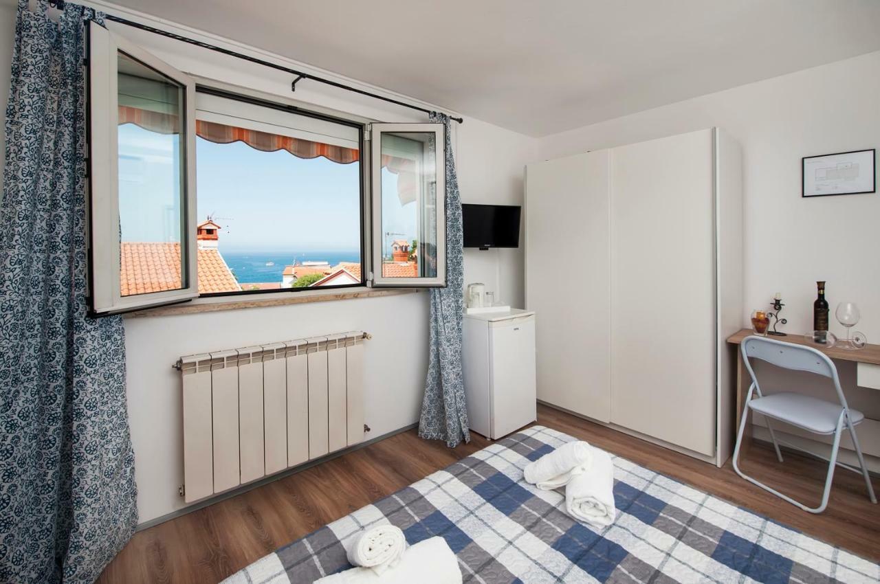 Rooms Mariana Rovinj Exterior foto