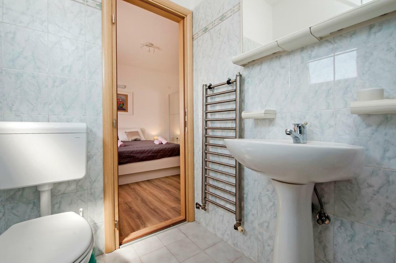 Rooms Mariana Rovinj Exterior foto